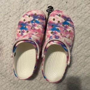 Unisex Classic Crocs - Silver Size M7 W9 New